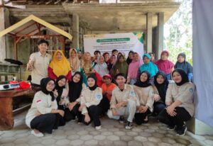 Pelatihan, Pendampingan, dan Transformasi Digital UMKM di Gombengsari