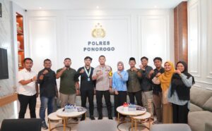 Kapolres Ponorogo Buka Dialog dengan PC PMII