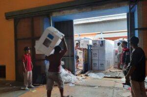 KPU Lumajang Prioritaskan Distribusi Logistik di Kecamatan Terjauh