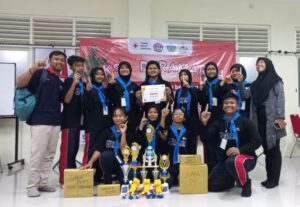 PMR Madya SMPN 1 Jember Raih Juara Umum di Lomba Aksa Paramarta