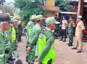Pemerintah Desa Kandangan Kecamatan Pesanggaran Gelar Pelatihan Satlinmas