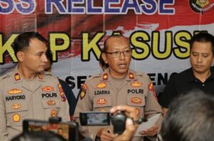 Polisi Bongkar Peredaran Uang Palsu di Surabaya,, Dua Pelaku Diamankan