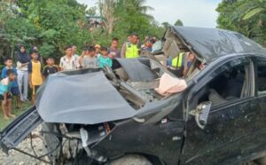 Tabrakan Maut Antara Kereta Api dan Minibus di Tebing Tinggi