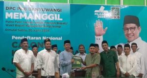 Ali Ruchi, Mendaftar Sebagai Calon Bupati Banyuwangi Melalui PKB