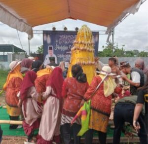 Tradisi Grebeg Kupat Sewu Singolatren Cerminan Keragaman Budaya Banyuwangi