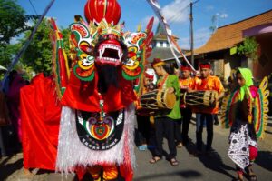 Tradisi Ritual Adat Barong Ider Bumi Kemiren