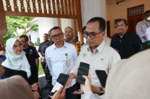 Menteri Perhubungan Budi Karya Sumadi Dorong Pembangunan Sky Bridge di Banyuwangi