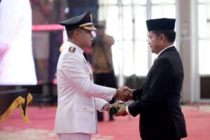 Pj Gubernur Sumatera Utara Melantik Muttaqien Hasrimi Jadi Pj Wali Kota Tebingtinggi