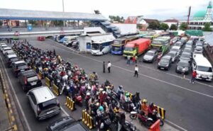 Akibat Cuaca Buruk, Pelabuhan Ketapang Banyuwangi Buka Tutup