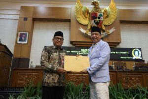 DPRD Banyuwangi Menyetujui Tanggapan Bupati terhadap Dua Raperda Inisiatif