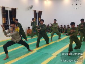 Kapolsek Bandar Kedungmulyo Merangkul Seluruh Perguruan Guna Meningkatkan Ketertiban dan Keamanan Masyarakat