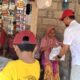 Komunitas Pemerhati Banyuwangi Bagikan Sembako kepada Warga Kurang Mampu di Blimbingsari