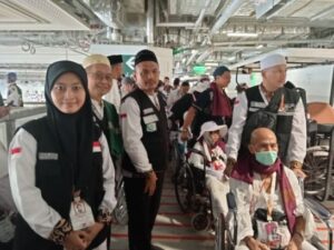 Jamaah Haji Lansia Kloter SUB-58 Banyuwangi Thawaf Wada dengan Golf Cart Sebelum Keberangkatan ke Madinah