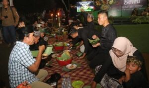 Tradisi Tumpeng Sewu di Banyuwangi Menjadi Magnet Wisatawan Lokal dan Mancanegara