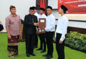 592 Narapidana Lapas Banyuwangi Terima Remisi Umum di HUT Kemerdekaan RI ke-79