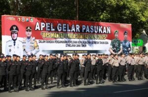 Polresta Banyuwangi Gelar Simulasi Sispamkota untuk Pengamanan Pilkada 2024