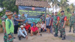 Penanaman Pohon Sukun di Kawasan Wisata Banyu Kuwung