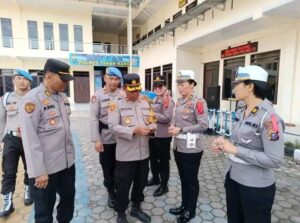 Polres Tanah Karo Menggelar Gaktiblin, Untuk Menjaga Ketertiban dan Disiplin Polwan
