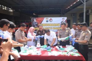 Satnarkoba Polresta Banyuwangi Musnahkan Barang Bukti Narkoba dari 27 Kasus (foto: Raba)
