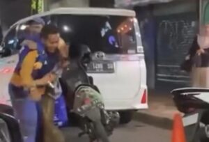 Keributan di Jalan Embong Malang Surabaya, Seorang Warga Terluka Akibat Sabetan Parang