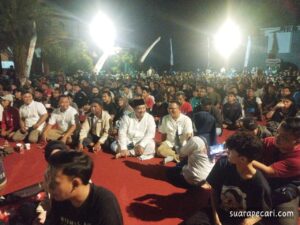 Relawan WarSa Gelar Nobar Kualifikasi Piala Dunia di Mojokrapak, Warga Tumpah Ruah