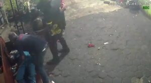 Pelajar SMK Muhammadiyah 6 Rogojampi Dikeroyok Suporter Futsal di Depan Kampus Poliwangi