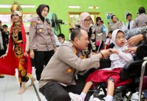 Polwan Polresta Banyuwangi Gelar Edukasi di SLB Negeri Banyuwangi