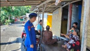 Satpolairud Banyuwangi Gelar Patroli Harkamtibmas di Lingkungan Nelayan Bulusan