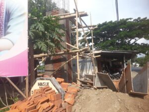 Pembangunan Gapura Desa Dawuhan Mangli