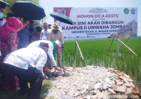 Peletakan Batu Pertama untuk Kampus II UNWAHA Jombang