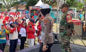Semarak Pesta Rakyat dan Lomba Senam di RTH Maron Genteng