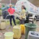 PMI Salurkan Bantuan Air untuk Korban Banjir di Jember