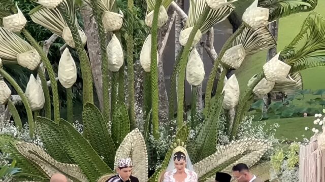 Maxime Bouttier dan Luna Maya Resmi Menikah di Bali, Akad Penuh Haru Dibalut Nuansa Adat Jawa