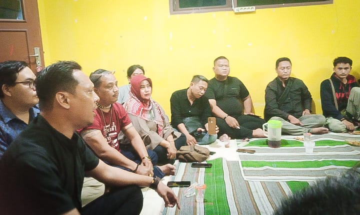Proses Mediasi berlangsung di Balai RW 08, Dusun Ngingas Barat, Sidoarjo