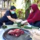 Pemkab Banyuwangi Bagikan Daging Kurban untuk Warga Miskin Lewat Program Banyuwangi Berbagi