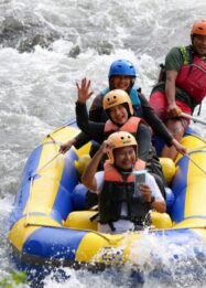 Sungai Badeng, Rafting Seru di Kaki Gunung Raung