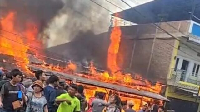 Sijago Merah Ngamuk Hanguskan Tiga Rumah Warga di Berastagi