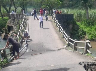 Kondisi Jembatan Sungai Lembu Ambles