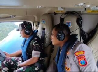 TNI-Polri Lakukan Patroli Udara Bantu Pencarian Korban KMP Tunu Pratama Jaya