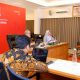 rapat terbatas antara Bupati Banyuwangi Ipuk Fiestiandani dengan Tim Digitalisasi Bansos.