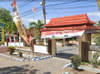 Proses mediasi kasus dugaan penipuan mobil di Polsek Muncar Banyuwangi
