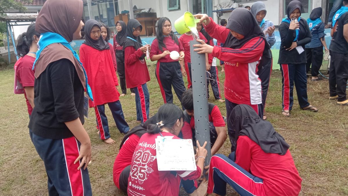 PMR SMPN 1 Jember Gelar Diklat Kepalangmerahan, Tanamkan Jiwa Kemanusiaan Sejak Dini