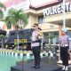 Kapolresta Banyuwangi Kombes Pol. Dr. Rama Samtama Putra, S.I.K., M.Si., M.H., memimpin apel kesiapan pengamanan malam pergantian Tahun Baru 2026