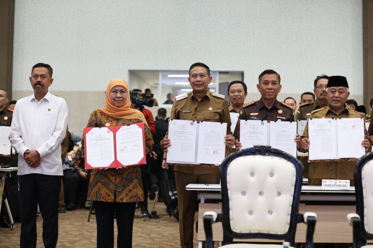 Kejari dan Kepala Daerah Teken PKS Serentak di UNAIR