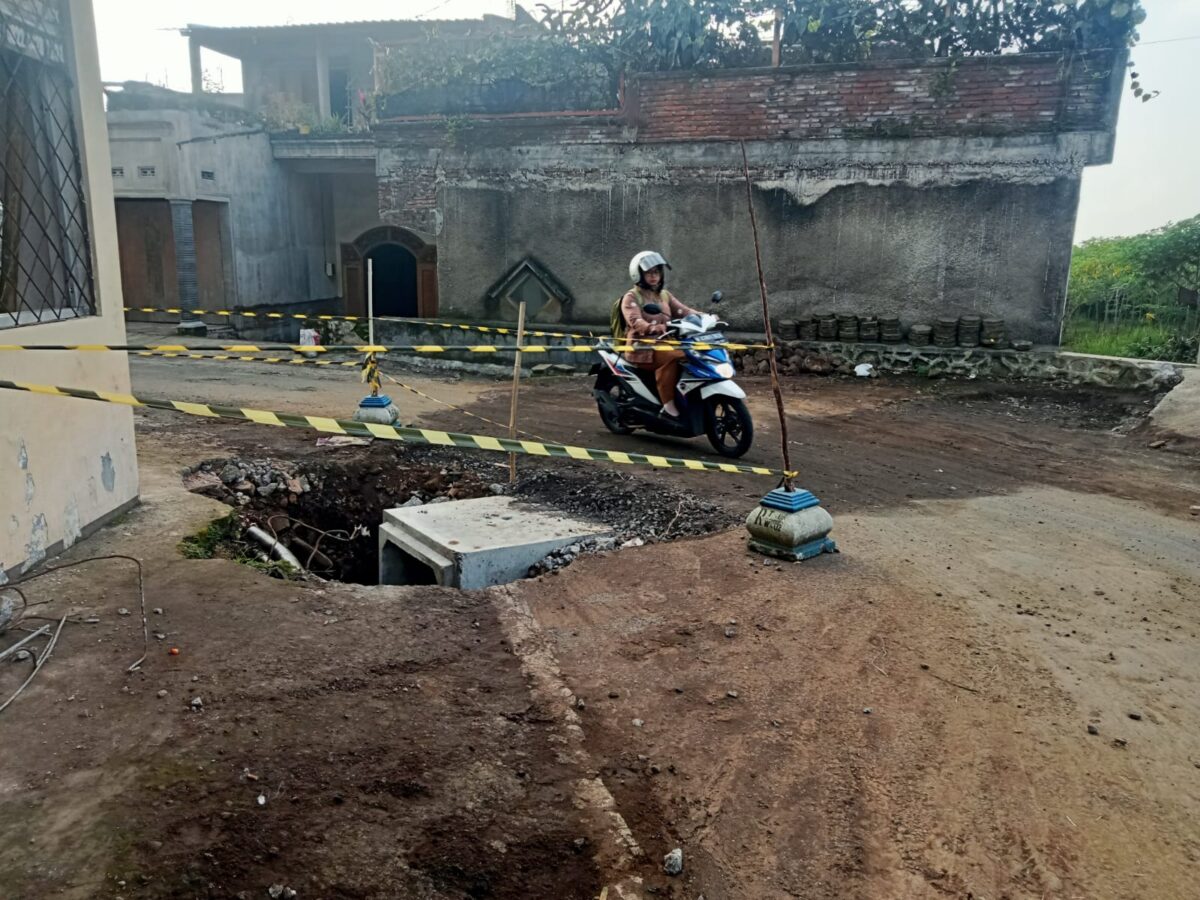 Perbaikan Jalan Karangwidoro–Petungsewu Dipercepat