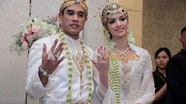 Ardi Bakrie dan Nia Ramadhani Rayakan 16 Tahun Pernikahan dengan Ungkapan Emosional