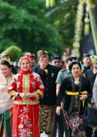Bupati Ipuk Mulai Tradisi Bike to Work Dukung Efisiensi Energi di Banyuwangi