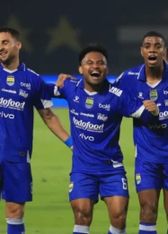 David Raya Pimpin Daftar Golden Glove 2025/26 Usai Penampilan Gemilang di Laga City vs Arsenal