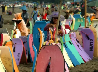 Harga Sewa Papan Selancar di G-Land: Informasi Lengkap