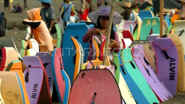 Harga Sewa Papan Selancar di G-Land: Informasi Lengkap